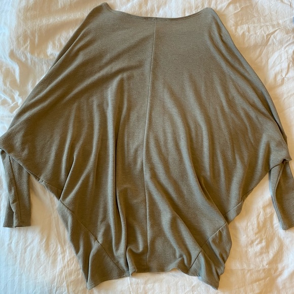 Mendocino Top - Picture 2 of 3